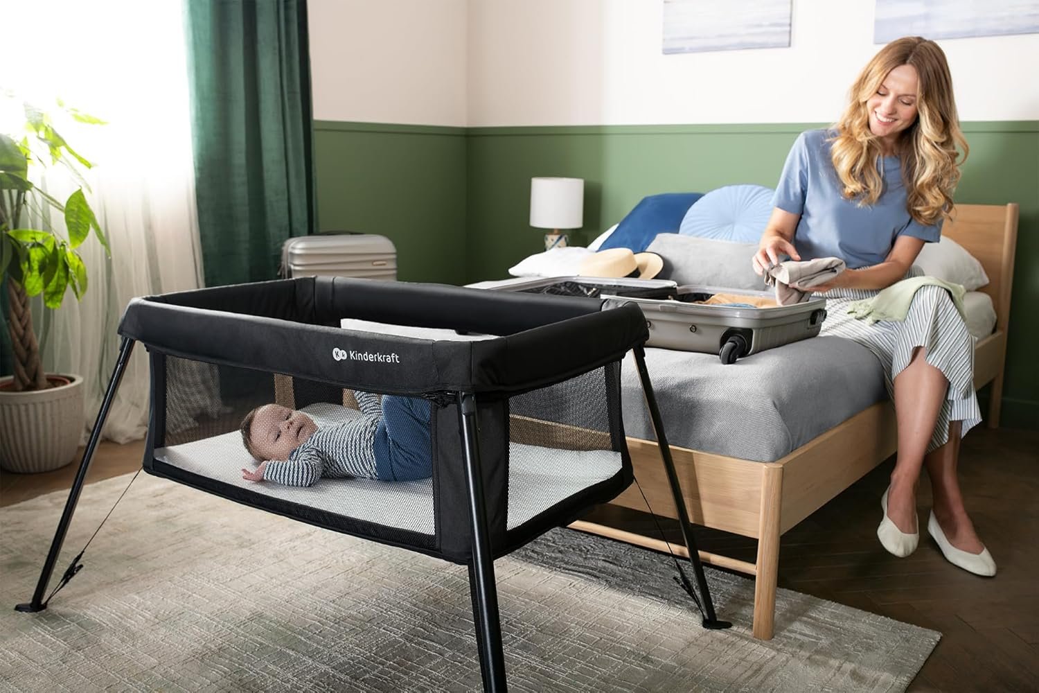 Kinderkraft travel cot CAMI BLACK