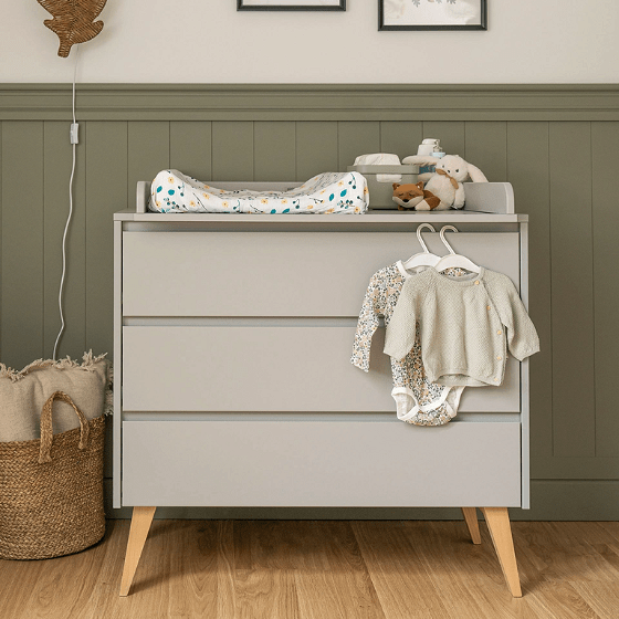 Βρεφική σιφονιέρα με 3 συρτάρια Pinio Swing Grey